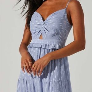 ASTR The Label Jacquard Tiered Midi Dress Size XLarge